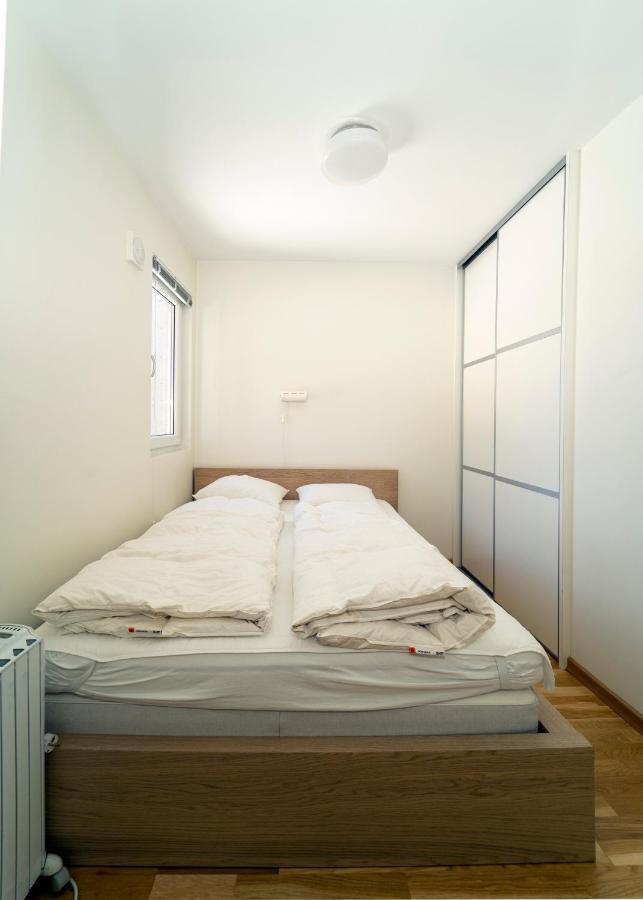 Three-Bedroom Apartment Tjorhom 외부 사진