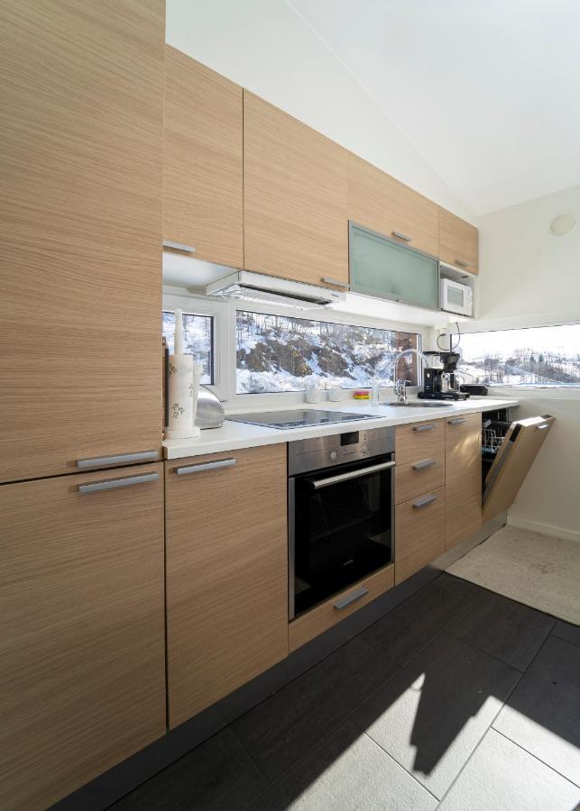 Three-Bedroom Apartment Tjorhom 외부 사진